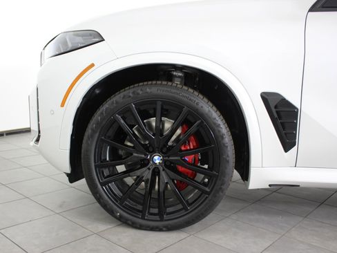 New 2026 BMW X5 sDrive40i image 11