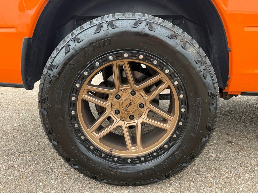 Used 2019 RAM 1500 Express w/ Ignition Orange Sport Package AWD/4WD image 38