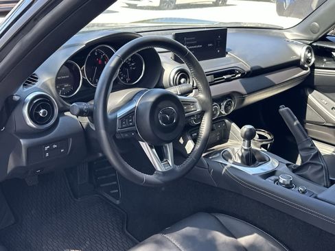 Used 2025 MAZDA MX-5 Miata RF Grand Touring w/ Weather Package RWD image 24
