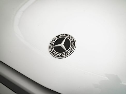 New 2026 Mercedes-Benz GLS 450 4MATIC image 3