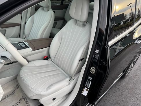 Used 2023 Mercedes-Benz EQS 580 4MATIC SUV image 25