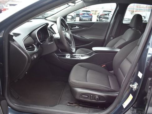Used 2020 Chevrolet Malibu LT image 16