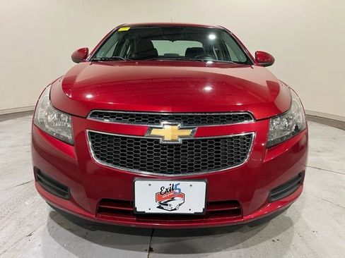 Used 2014 Chevrolet Cruze LT w/ Technology Package image 3