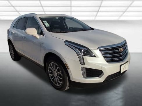 Used 2019 Cadillac XT5 Luxury image 1