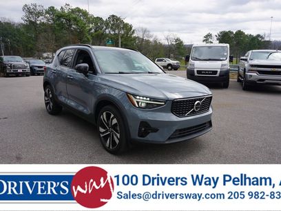 Used 2023 Volvo XC40 B4 Ultimate w/ Climate Package