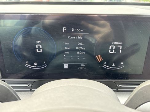 Used 2024 Hyundai Kona SEL AWD/4WD image 17