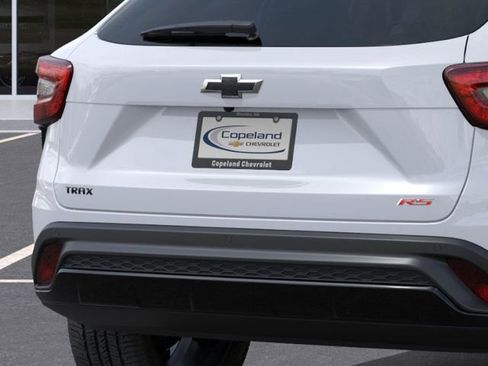 New 2026 Chevrolet Trax RS w/ Sunroof Package image 15