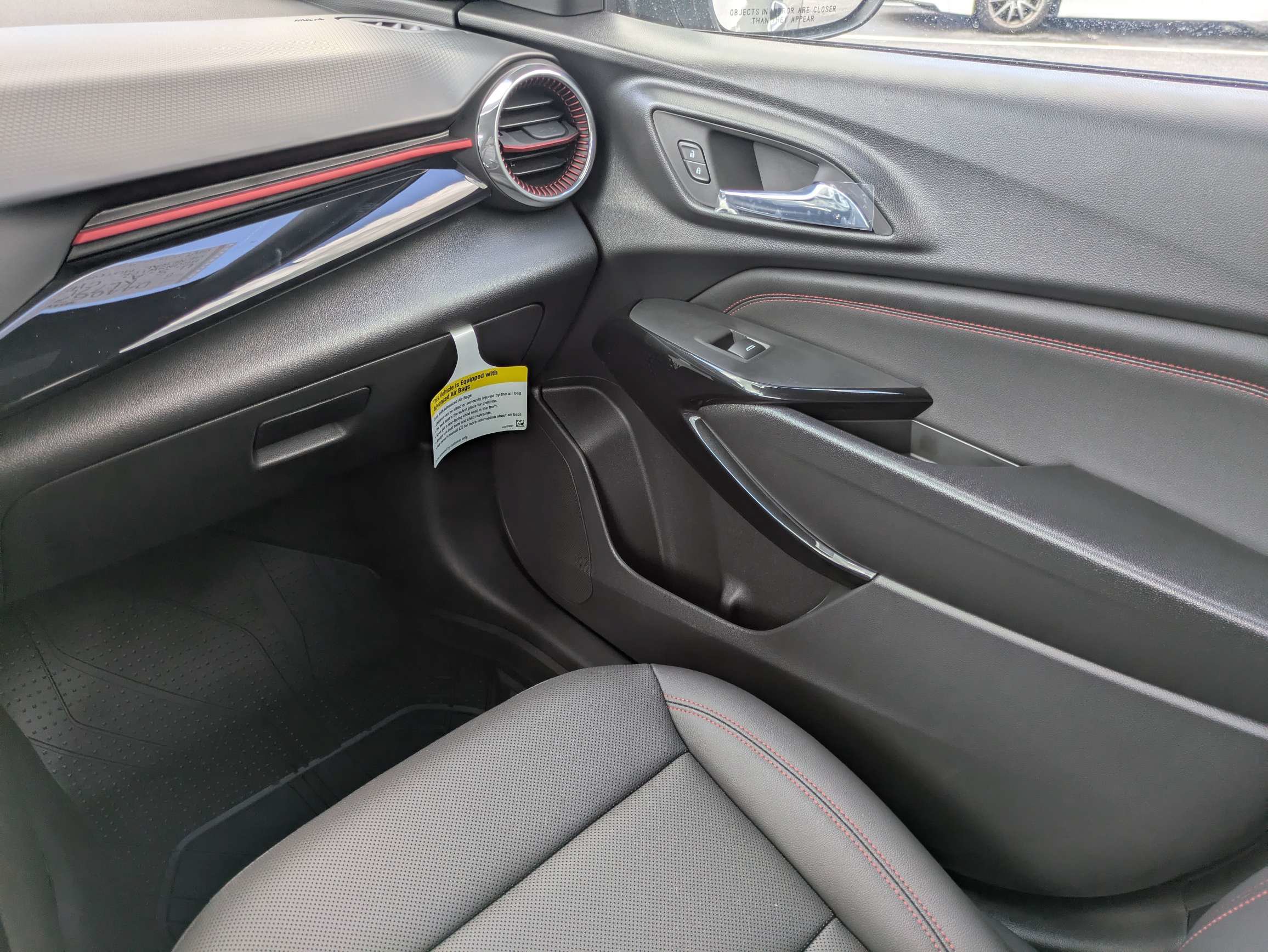 New 2026 Chevrolet Trax RS w/ Sunroof Package FWD image 10