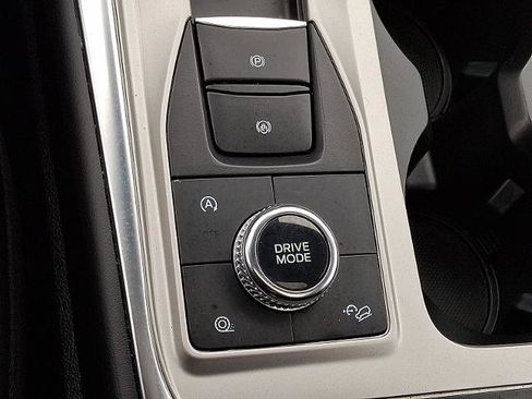 Certified 2023 Ford Explorer XLT w/ Equipment Group 202A image 27