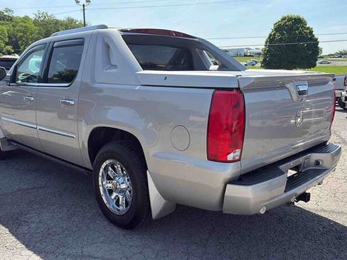 Used 2007 Cadillac Escalade EXT w/ Information Package AWD/4WD image 6