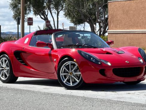 Used 2005 Lotus Elise RWD image 2