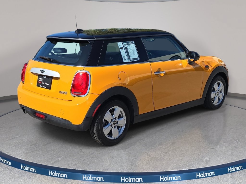 Used 2015 MINI Cooper 2-Door Hardtop FWD image 6