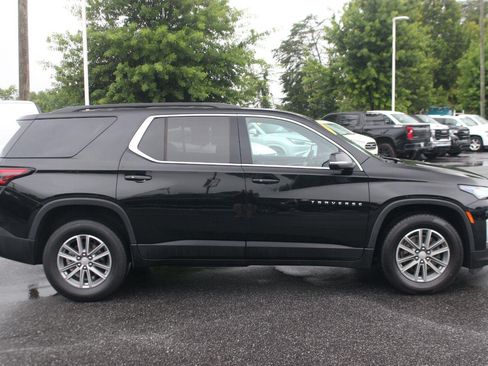 Used 2023 Chevrolet Traverse LT w/ LPO, Cargo Package AWD/4WD image 8