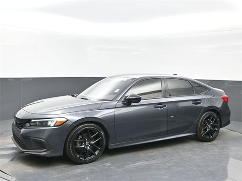 Certified 2022 Honda Civic Sport image 2