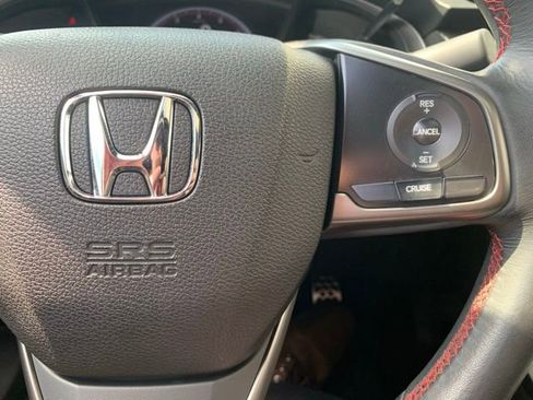 Used 2018 Honda Civic Si image 9