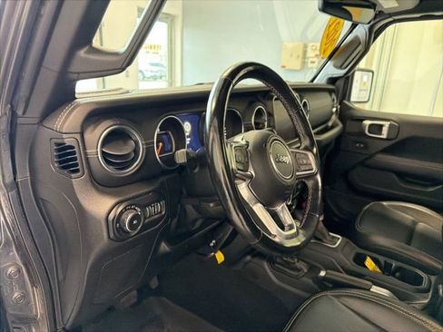 Used 2021 Jeep Wrangler Unlimited Sahara w/ Uconnect 4C Nav & Sound Group image 19