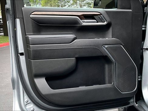 Used 2023 GMC Sierra 1500 SLE image 27