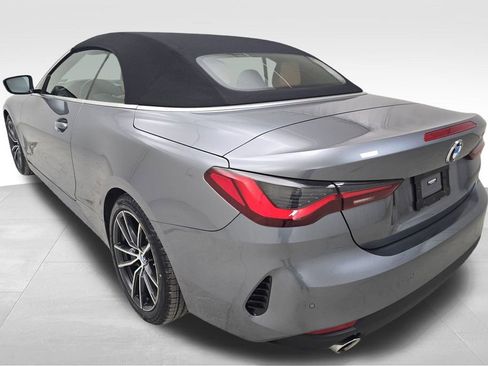 Certified 2022 BMW 430i Convertible w/ Convenience Package image 7