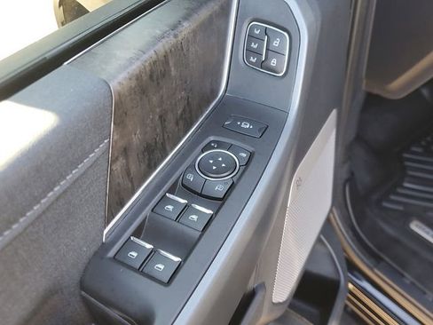 Used 2024 Ford F250 Lariat w/ Lariat Ultimate Package image 18