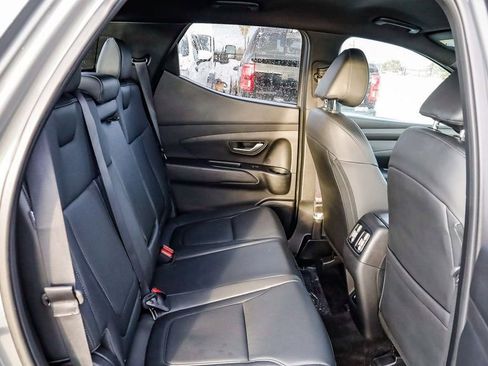 Used 2025 Hyundai Santa Cruz SEL image 19