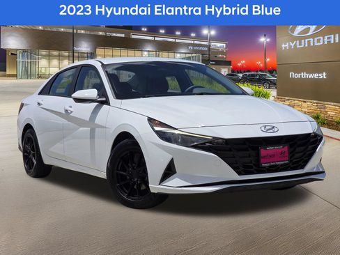 Used 2023 Hyundai Elantra Blue FWD image 1