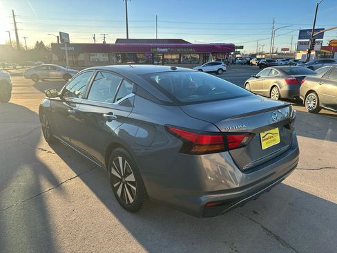 Used 2021 Nissan Altima 2.5 SV image 5