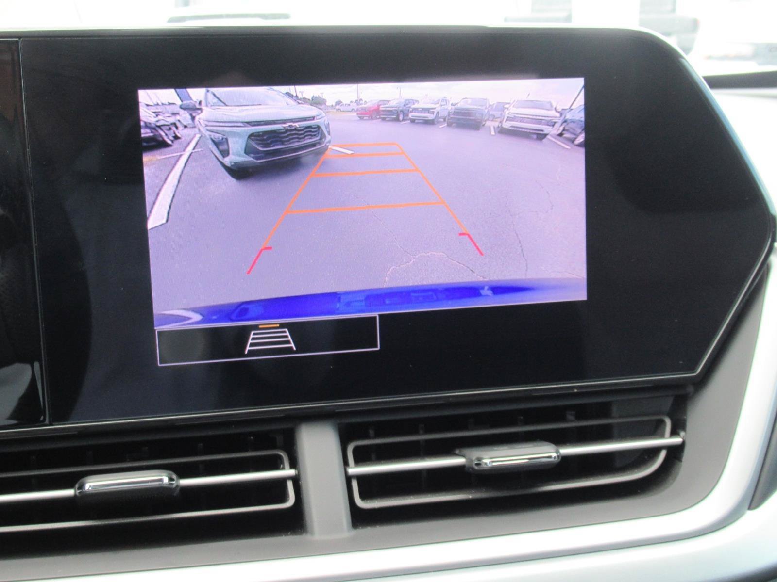 Certified 2024 Chevrolet Trax LS w/ LS Convenience Package FWD image 31