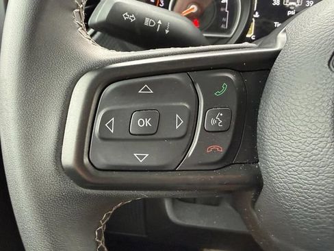 Used 2025 Jeep Wrangler Unlimited Rubicon AWD/4WD image 23