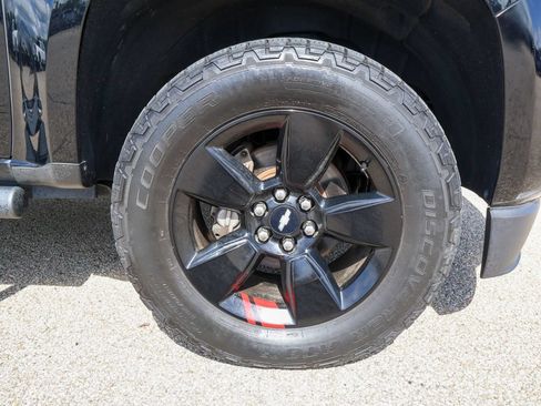 Used 2018 Chevrolet Colorado LT w/ Redline Special Edition AWD/4WD image 27