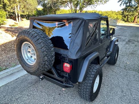 Used 2004 Jeep Wrangler Sport image 16