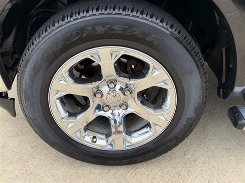 Used 2018 RAM 1500 Laramie AWD/4WD image 24