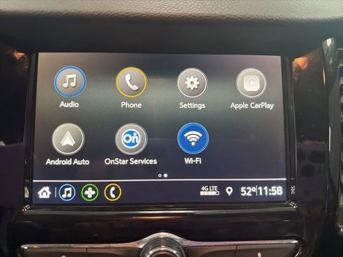 Used 2019 Chevrolet Trax LT w/ Sun & Sound Package AWD/4WD image 18