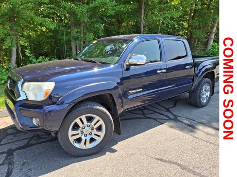 Used 2013 Toyota Tacoma 4x4 Double Cab w/ Limited Pkg image 1