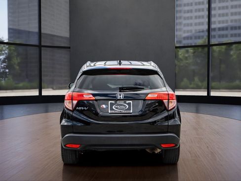 Used 2017 Honda HR-V EX-L image 6