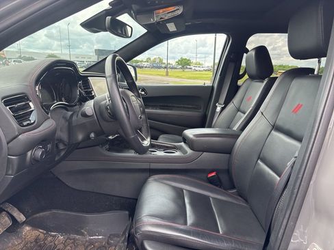 Used 2024 Dodge Durango R/T w/ Tow 'N Go Group AWD/4WD image 9