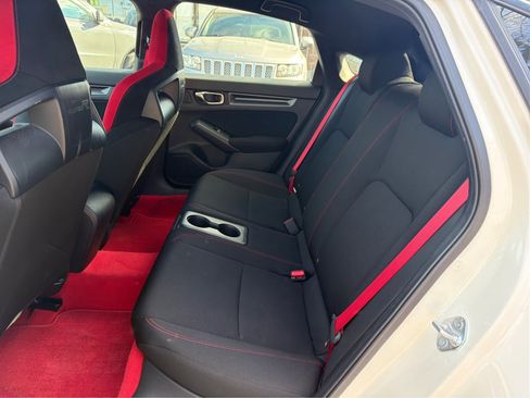 Used 2024 Honda Civic Type R image 11