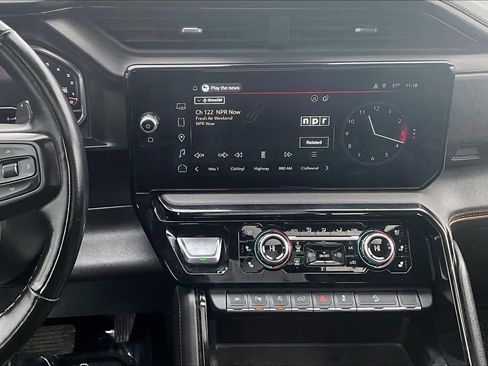 Used 2025 GMC Sierra 1500 AT4 w/ Technology Package image 16