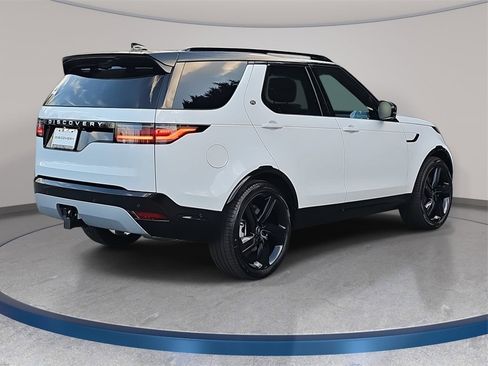 New 2026 Land Rover Discovery Limited Edition image 5