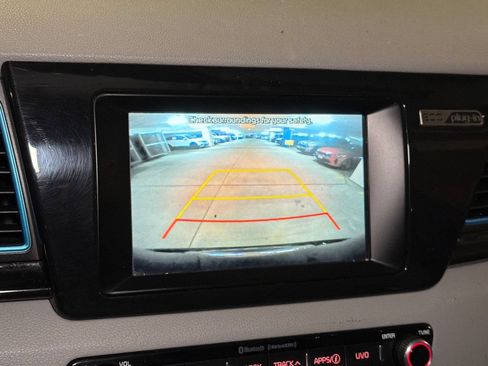 Used 2019 Kia Niro EX FWD image 30