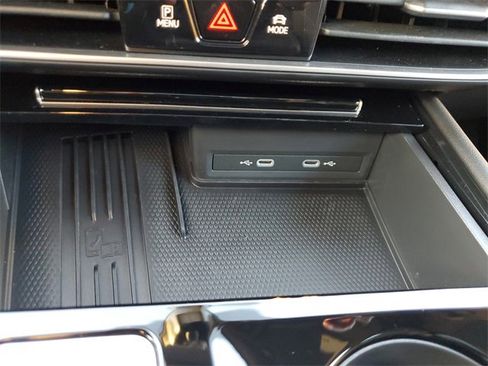 Certified 2025 Volkswagen Atlas Cross Sport SEL Premium R-Line image 22