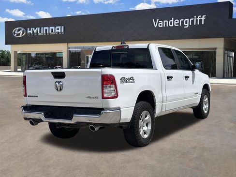 Used 2023 RAM 1500 Big Horn AWD/4WD image 9