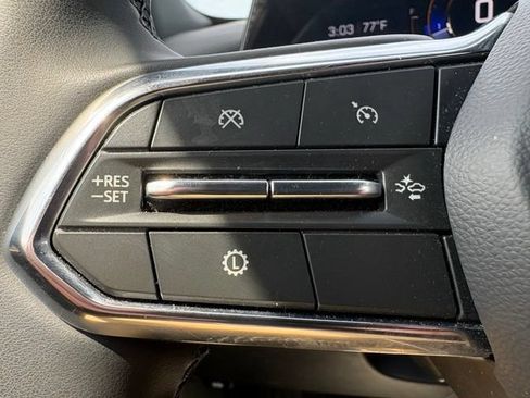 Used 2025 Chevrolet Equinox LT AWD/4WD image 34