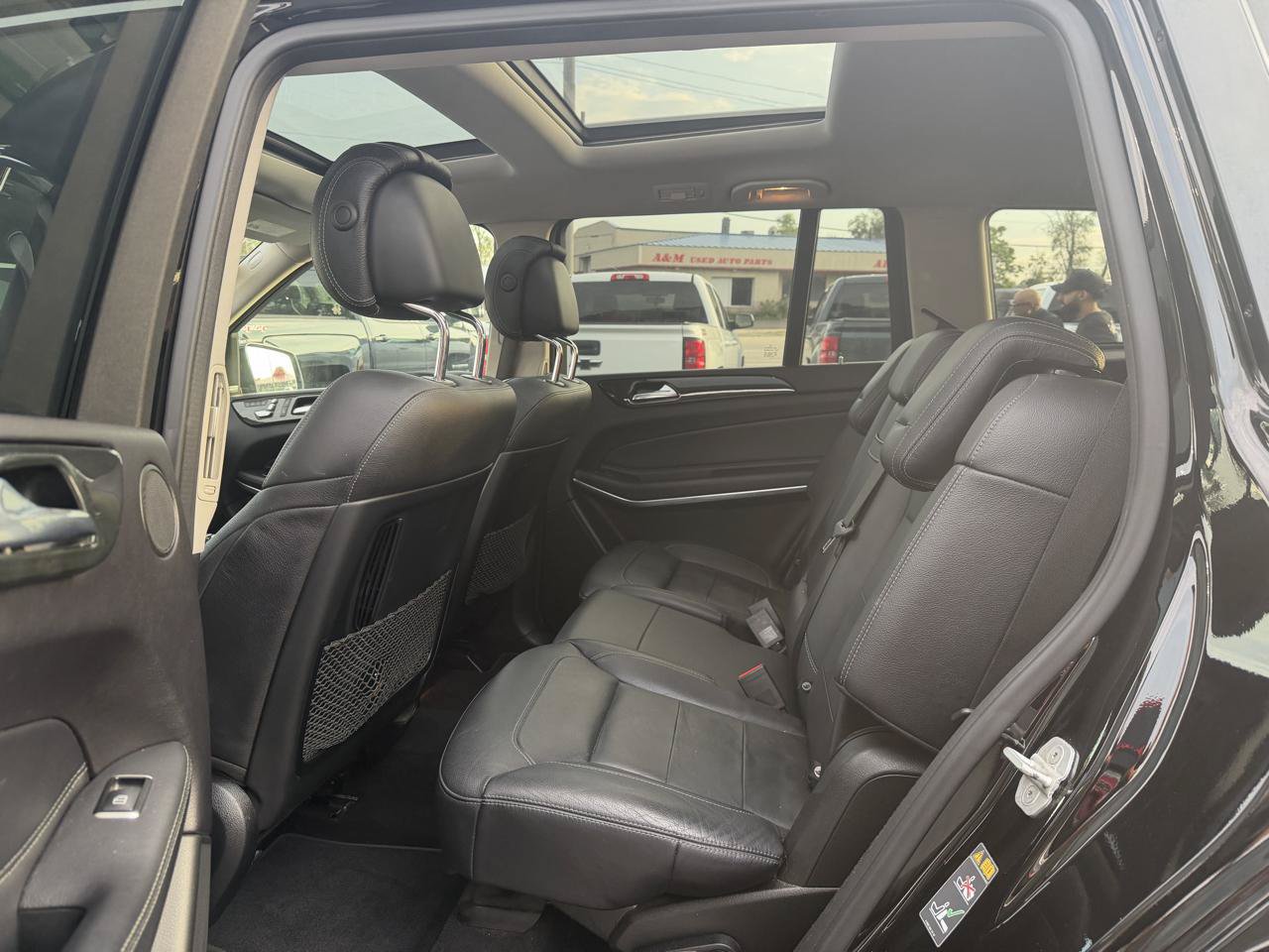 Used 2017 Mercedes-Benz GLS 550 4MATIC image 11
