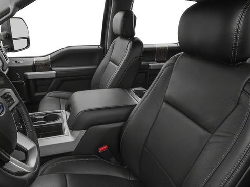 Used 2018 Ford F250 Lariat w/ Lariat Value Package AWD/4WD image 9