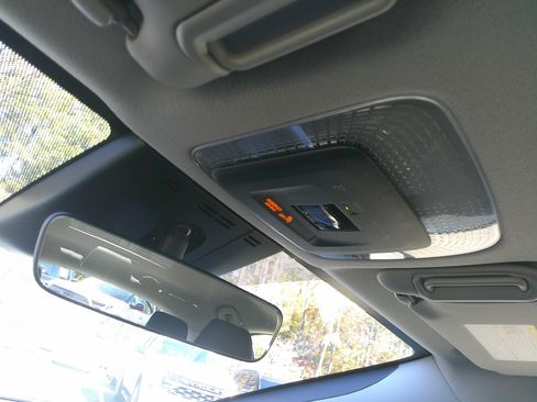 Used 2024 Toyota Prius LE image 28