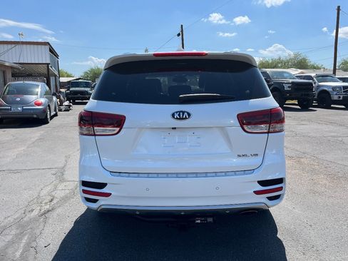 Used 2017 Kia Sorento SX image 6