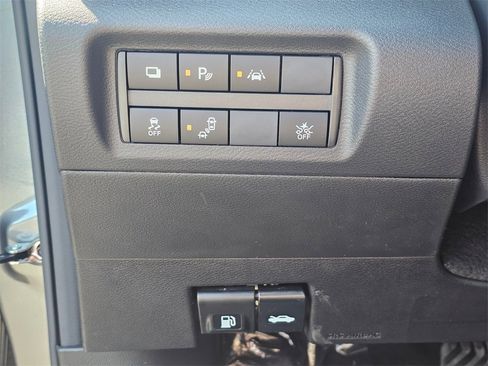 New 2025 Nissan Kicks Play S image 31