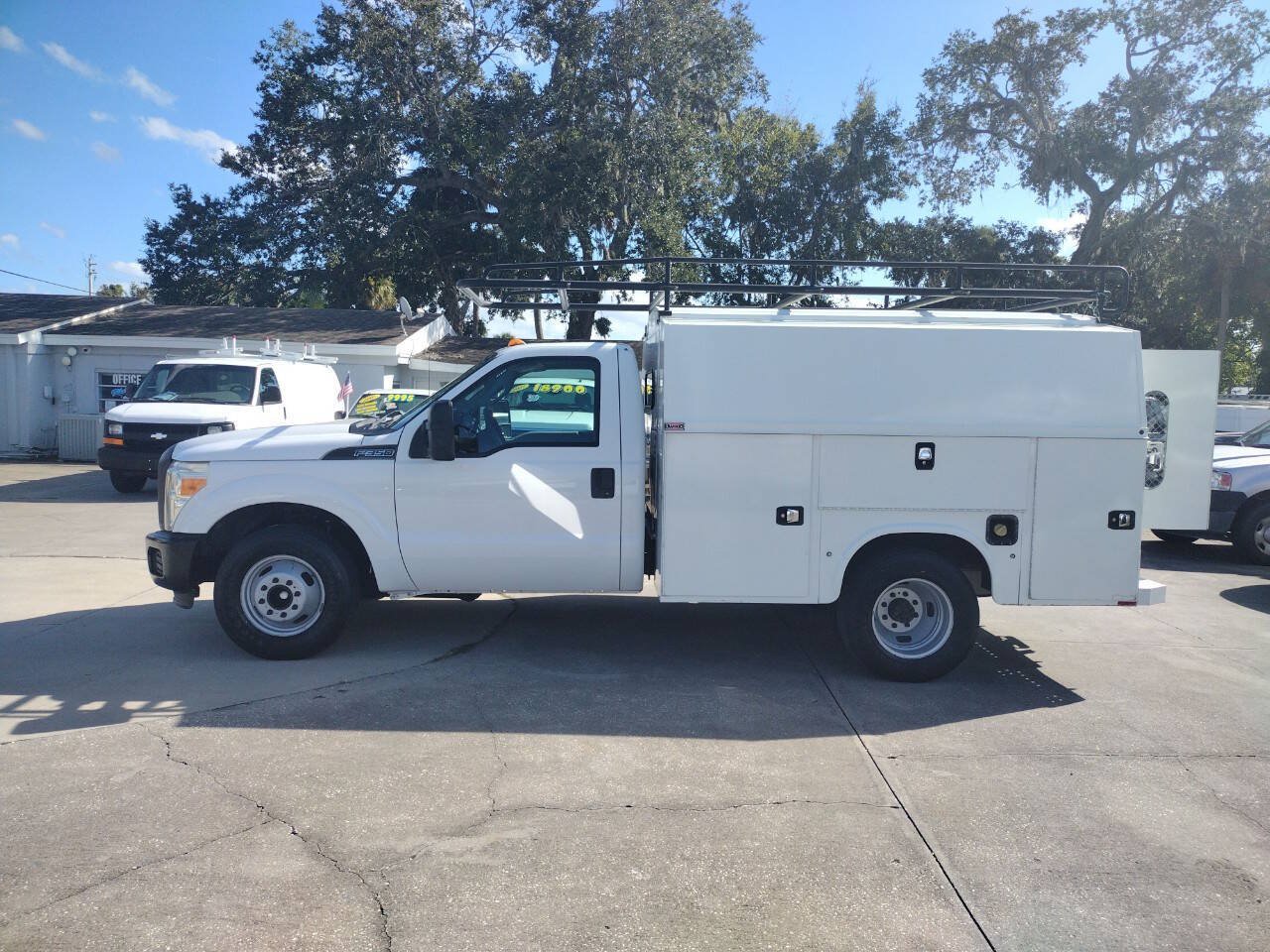 Used 2015 Ford F350 XL RWD image 5
