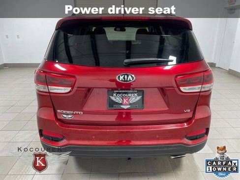 Used 2019 Kia Sorento S image 5