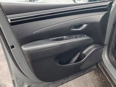 Used 2023 Hyundai Santa Cruz SEL Premium w/ Launch Package image 9